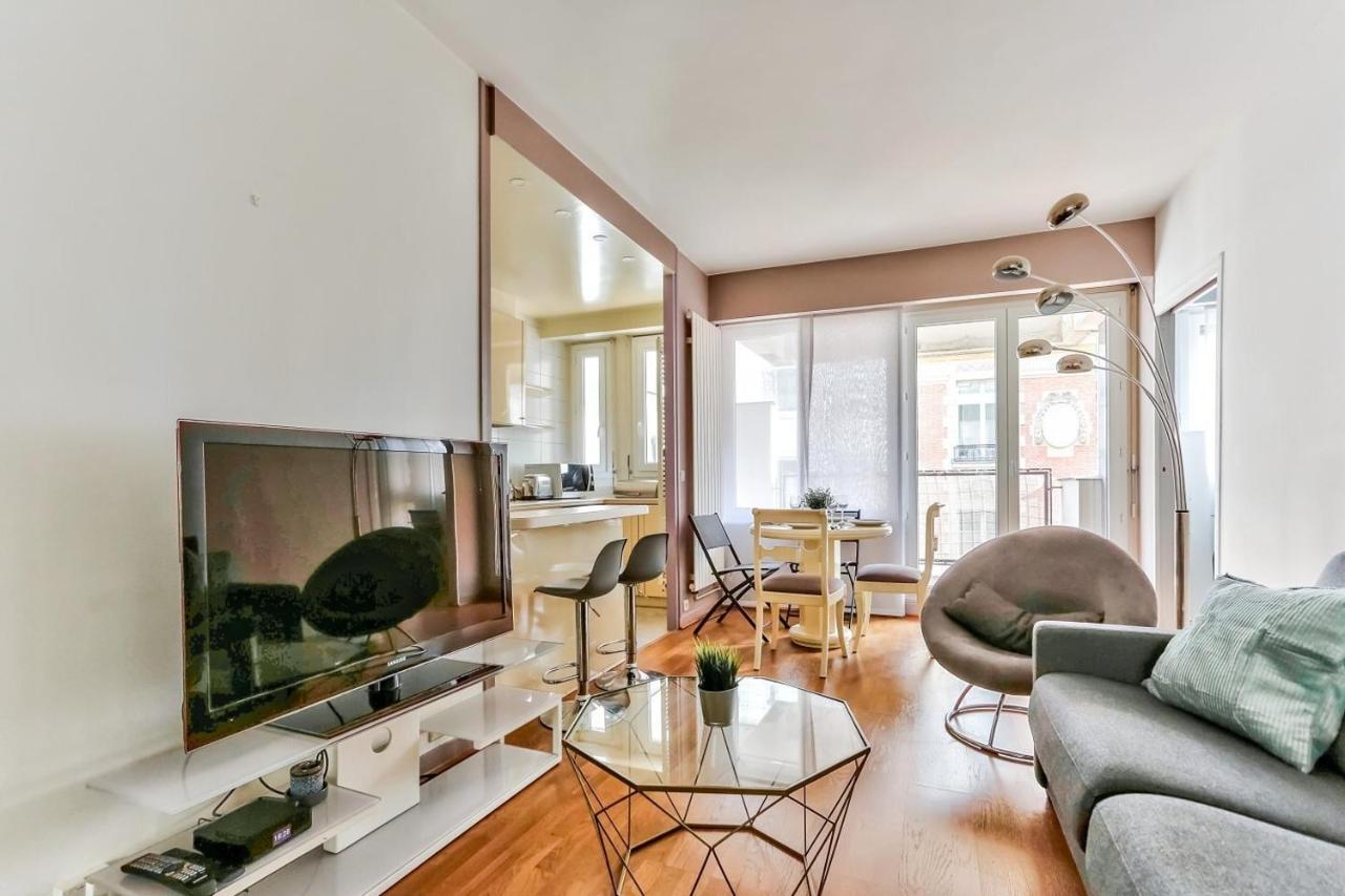Appartement Quartier Arc De Triomphe Free Netflix Paris Bagian luar foto